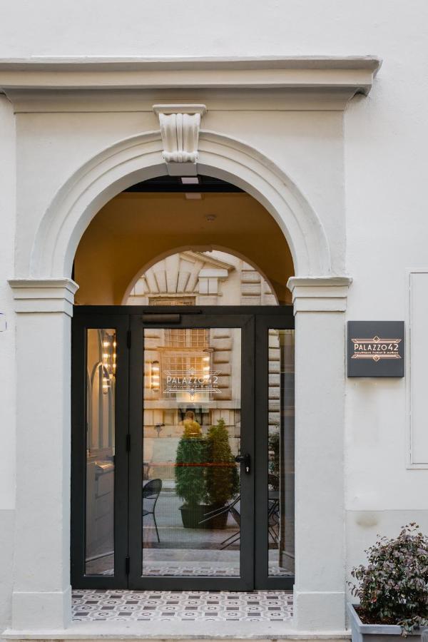 Palazzo 42 - Boutique Hotel & Suites 皮斯托亚 外观 照片